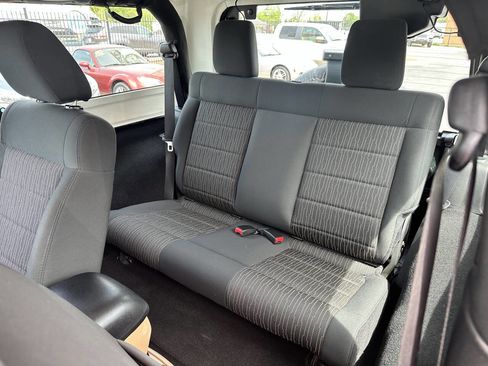 Used 2012 Jeep Wrangler Sahara w/ Connectivity Group image 12