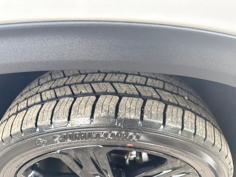 Used 2024 GMC Acadia Elevation w/ Black Edition FWD image 37