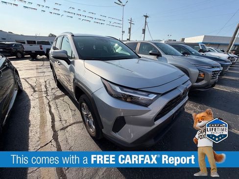 Used 2025 Toyota RAV4 XLE AWD/4WD image 13