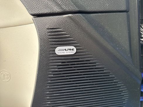 Used 2018 Dodge Challenger SXT Plus image 27