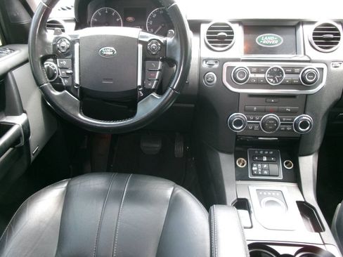 Used 2015 Land Rover LR4 HSE AWD/4WD image 22