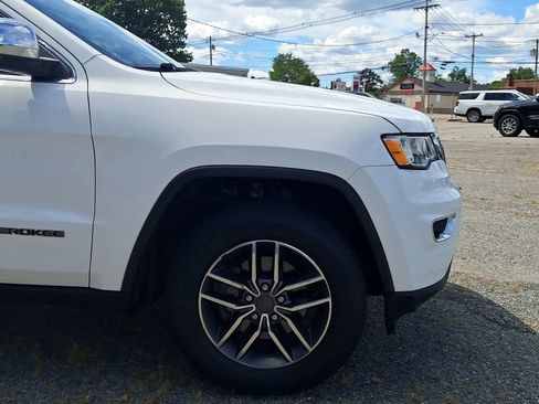 Used 2019 Jeep Grand Cherokee Limited AWD/4WD image 24