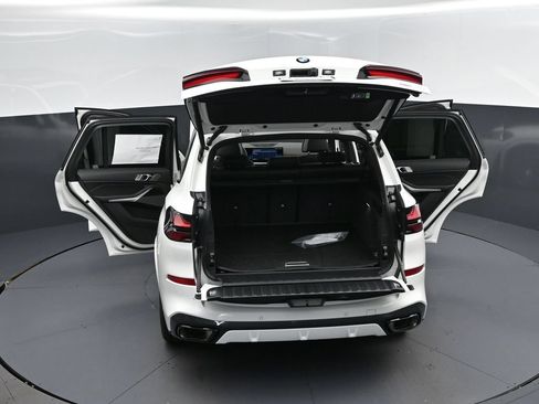 New 2026 BMW X5 sDrive40i w/ M Sport Package RWD image 48