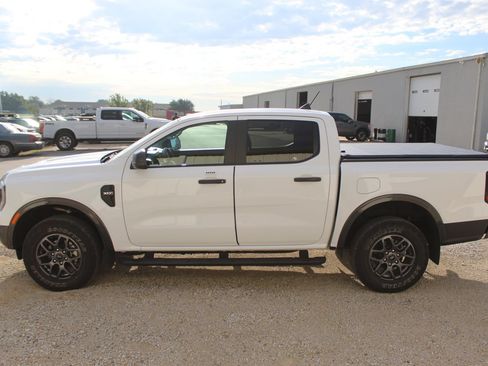 Used 2024 Ford Ranger XLT w/ FX4 Off-Road Package AWD/4WD image 3