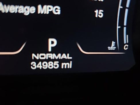 Used 2023 Maserati Levante GT AWD/4WD image 4