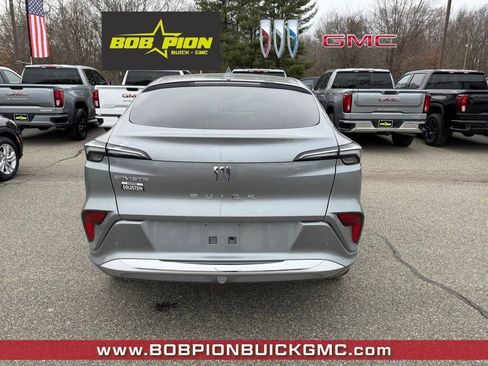 New 2026 Buick Envista Avenir image 3