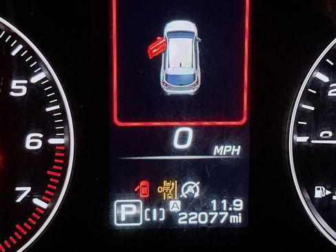 Certified 2025 Subaru Crosstrek 2.0i Premium image 17