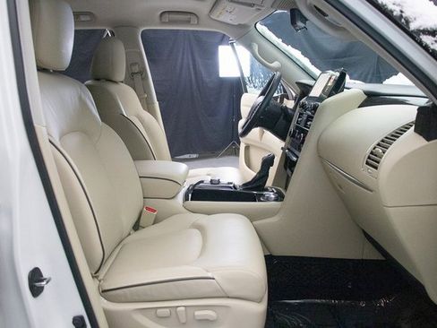 Used 2024 INFINITI QX80 Luxe w/ Cargo Package image 16