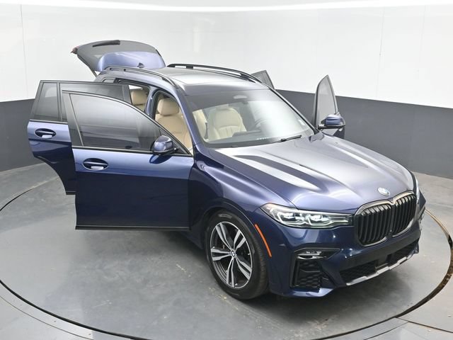 Used 2021 BMW X7 xDrive40i w/ M Sport Package AWD/4WD image 57