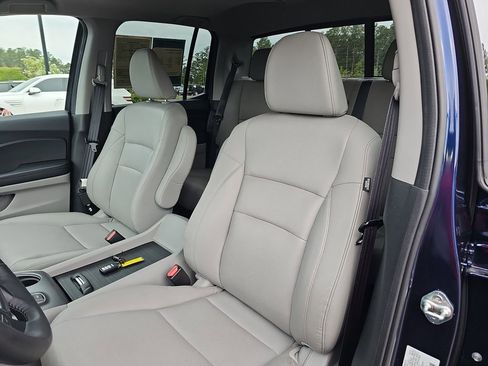 Used 2023 Honda Ridgeline RTL-E image 19