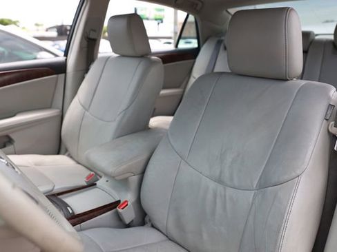 Used 2011 Toyota Avalon FWD image 9