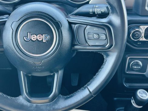 Used 2021 Jeep Wrangler Sport AWD/4WD image 12