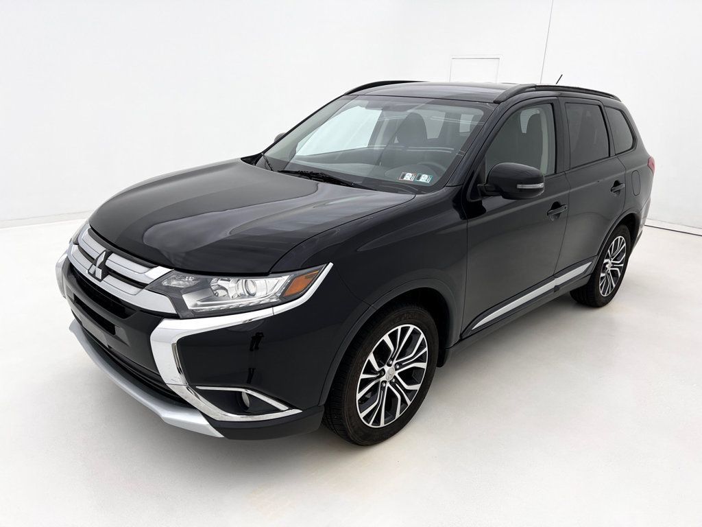 Used 2016 Mitsubishi Outlander SEL AWD/4WD image 4