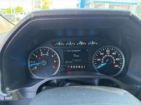 Used 2015 Ford F150 XLT w/ Equipment Group 302A Luxury AWD/4WD image 9