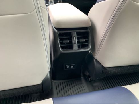 Used 2020 Lexus UX 250h w/ Accessory Package image 24