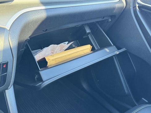 Used 2020 Ford Explorer XLT w/ Equipment Group 202A image 31