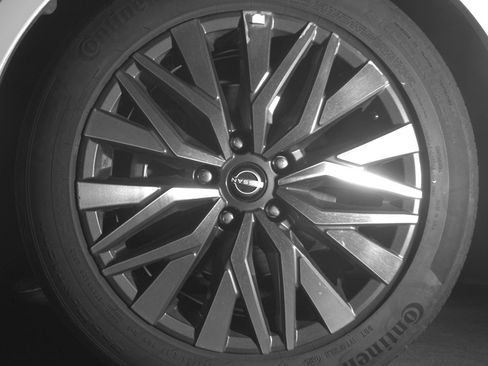 Used 2025 Nissan Altima 2.5 SV image 12