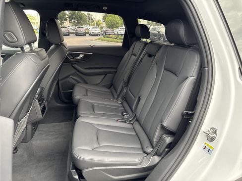 Used 2026 Audi Q7 3.0T Premium Plus w/ Premium Plus Package AWD/4WD image 19