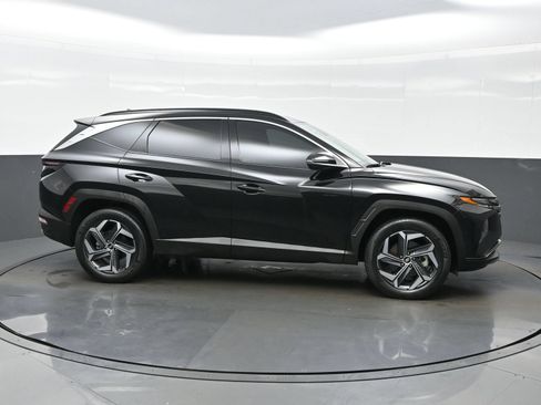 Certified 2023 Hyundai Tucson Limited AWD/4WD image 7