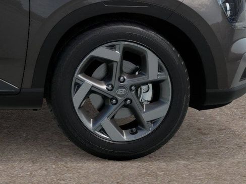 Certified 2025 Hyundai Venue SEL FWD image 10