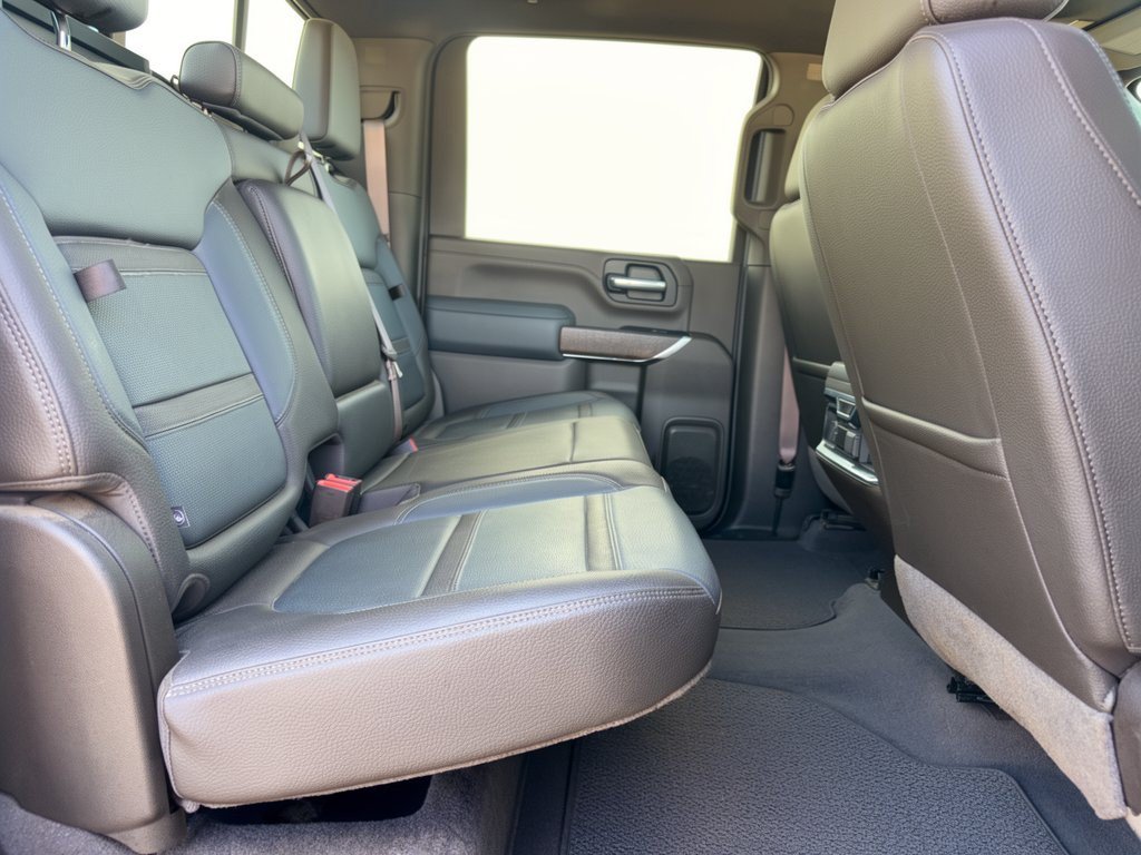 Used 2022 GMC Sierra 2500 Denali w/ Denali Ultimate Package AWD/4WD image 29