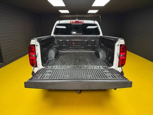 Used 2016 Chevrolet Colorado LT w/ LT Convenience Package image 16