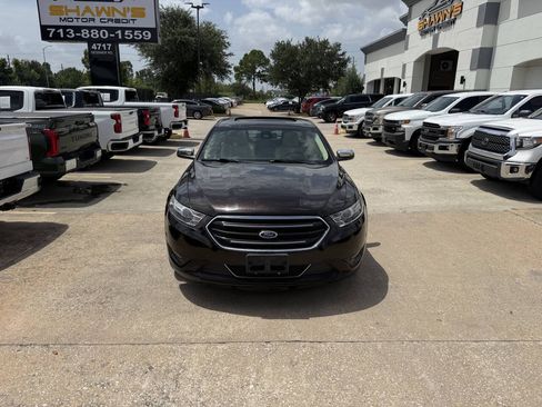 Used 2013 Ford Taurus Limited FWD image 39