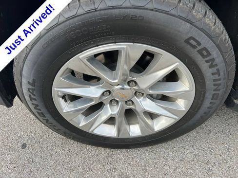Used 2025 Chevrolet Tahoe Premier RWD image 10