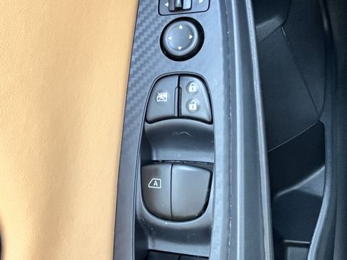 Used 2023 Nissan Sentra SV w/ SV Premium Package FWD image 22