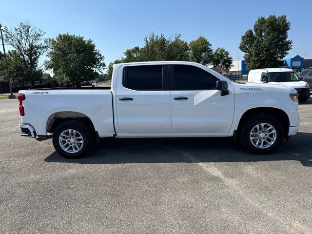 Used 2024 Chevrolet Silverado 1500 Custom AWD/4WD image 9