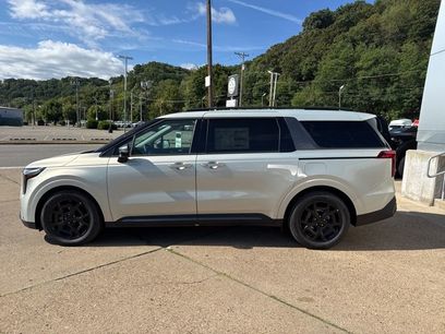 New 2026 Kia Carnival SX w/ SX Dark Edition Package