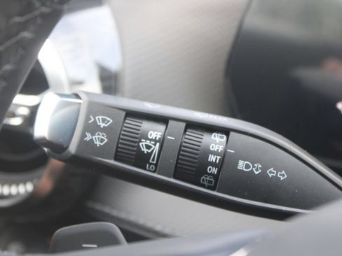 New 2027 Chevrolet Equinox LT w/ Convenience Package II FWD image 39