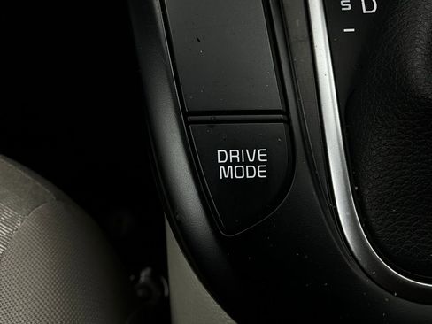 Used 2025 Kia Soul LX w/ LX Technology Package image 22