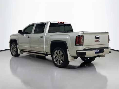 Used 2018 GMC Sierra 1500 Denali w/ Denali Ultimate Package image 4