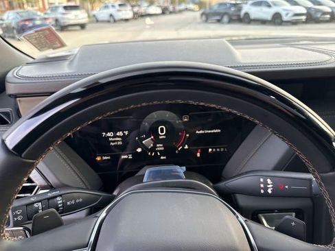 New 2026 GMC Yukon XL AT4 w/ AT4 Premium Plus Package AWD/4WD image 30