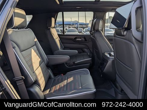 New 2026 GMC Yukon AT4 Ultimate w/ LPO, Floor Liner Package AWD/4WD image 33