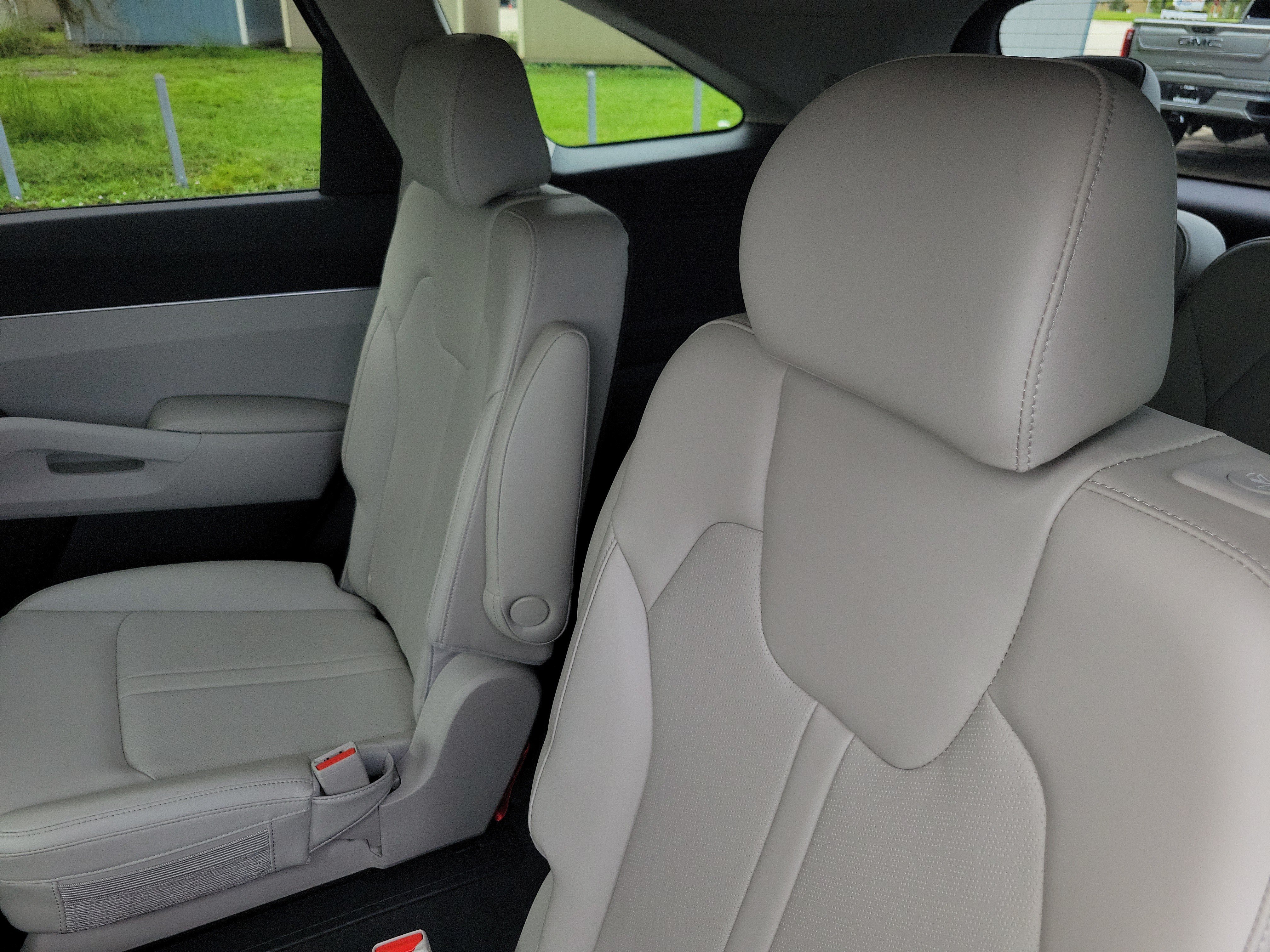 Used 2023 Kia Sorento EX FWD image 19
