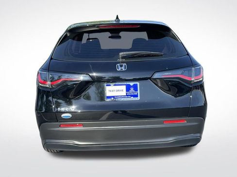 Certified 2023 Honda HR-V LX image 5