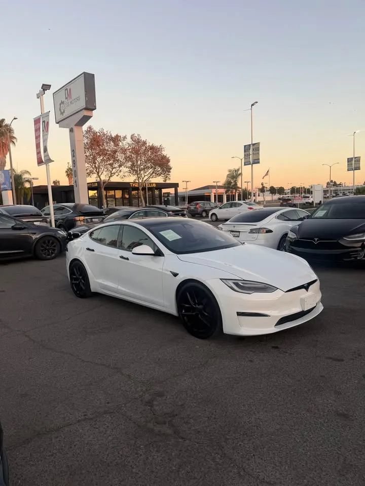Used 2021 Tesla Model S Plaid AWD/4WD image 3