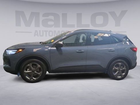 Used 2023 Honda CR-V Sport image 2