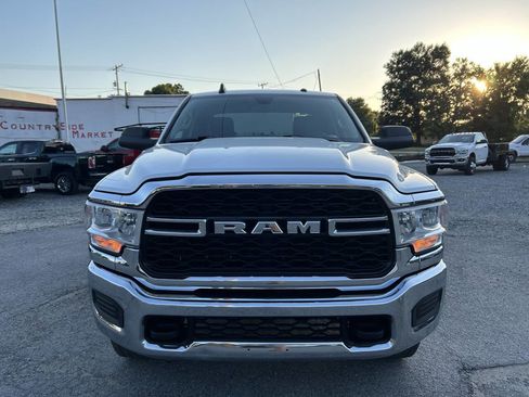 Used 2020 RAM 2500 Tradesman w/ Chrome Appearance Group AWD/4WD image 3