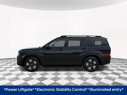 Used 2026 Hyundai Santa Fe SEL FWD image 4