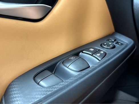 New 2025 Nissan Sentra SV w/ SV Premium Package FWD image 22