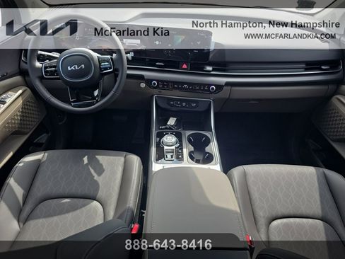 New 2026 Kia Carnival EX image 12