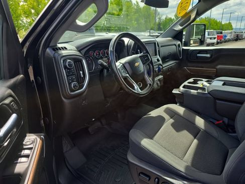 Used 2022 Chevrolet Silverado 2500 LT w/ Convenience Package AWD/4WD image 11