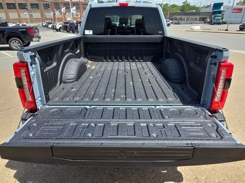 New 2026 Ford F250 Lariat w/ Black Appearance Package AWD/4WD image 10