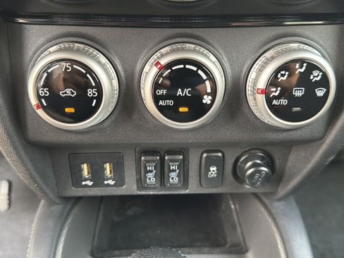 Used 2020 Mitsubishi Outlander Sport SE AWD/4WD image 13