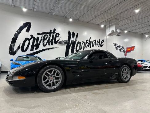 Used 2004 Chevrolet Corvette Z06 w/ Memory Package RWD image 1