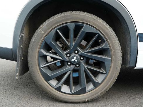 Used 2023 Mitsubishi Outlander Ralliart AWD/4WD image 10