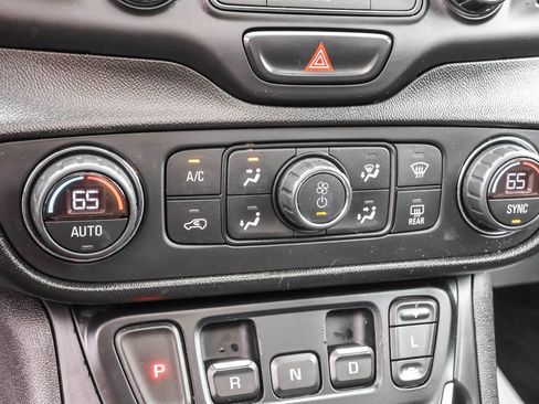 Used 2018 GMC Terrain SLT w/ Preferred Package FWD image 27